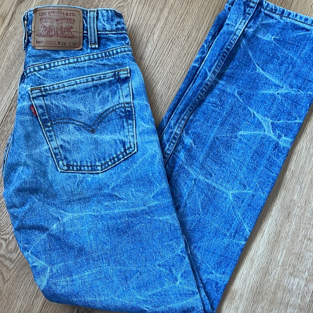 Vintage Levi’s 505 Acid Wash Jeans – Size 28/32